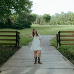 Meet your Posher, Addy